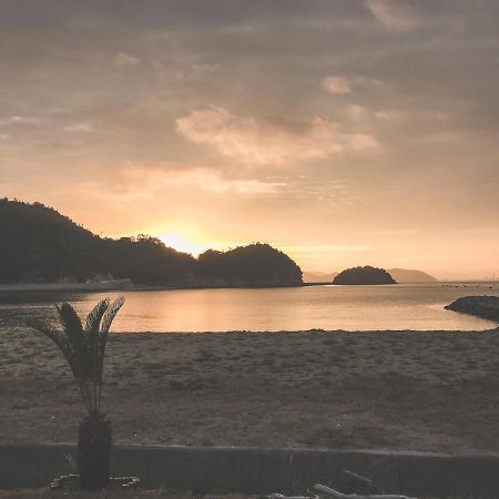 Sana Mane Hotel Naoshima Buitenkant foto