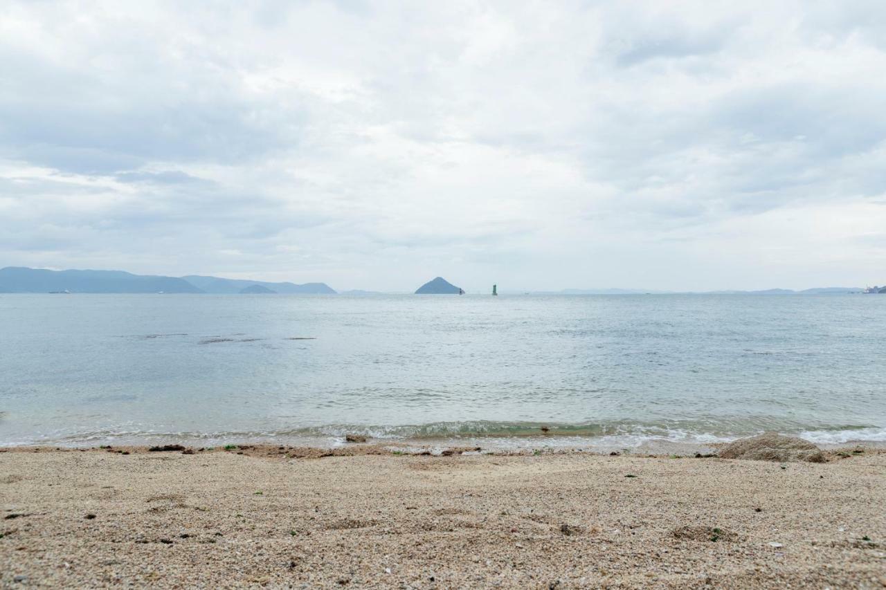 Sana Mane Hotel Naoshima Buitenkant foto